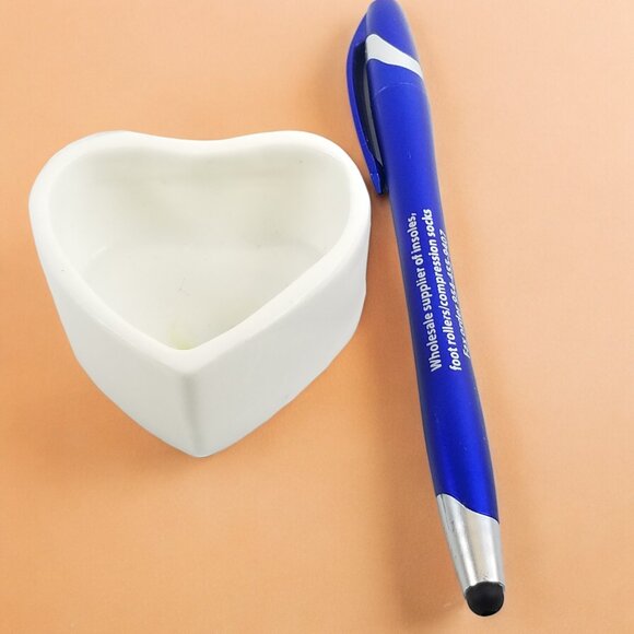 Miniature Heart Shaped Jewelry Box Bone China Boudoir Access. Engagement Box VTG - Picture 2 of 8